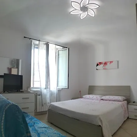 Bilocalesavona アパート *